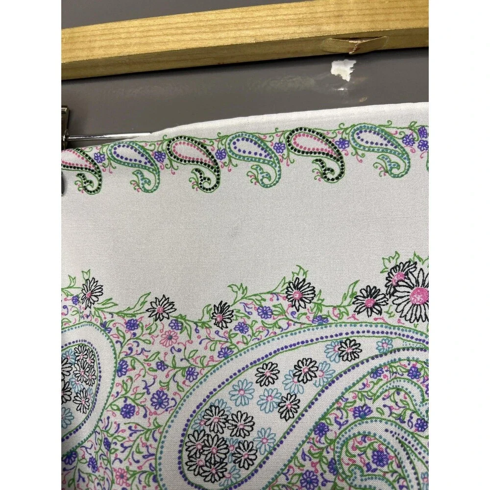 Source Unknown paisley daisy